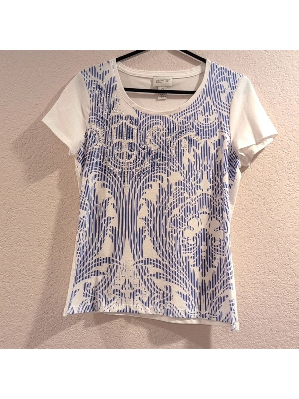 Zenergy By Chico's Top, White And Blue With Phinestones , Size 0/XS .GUC
